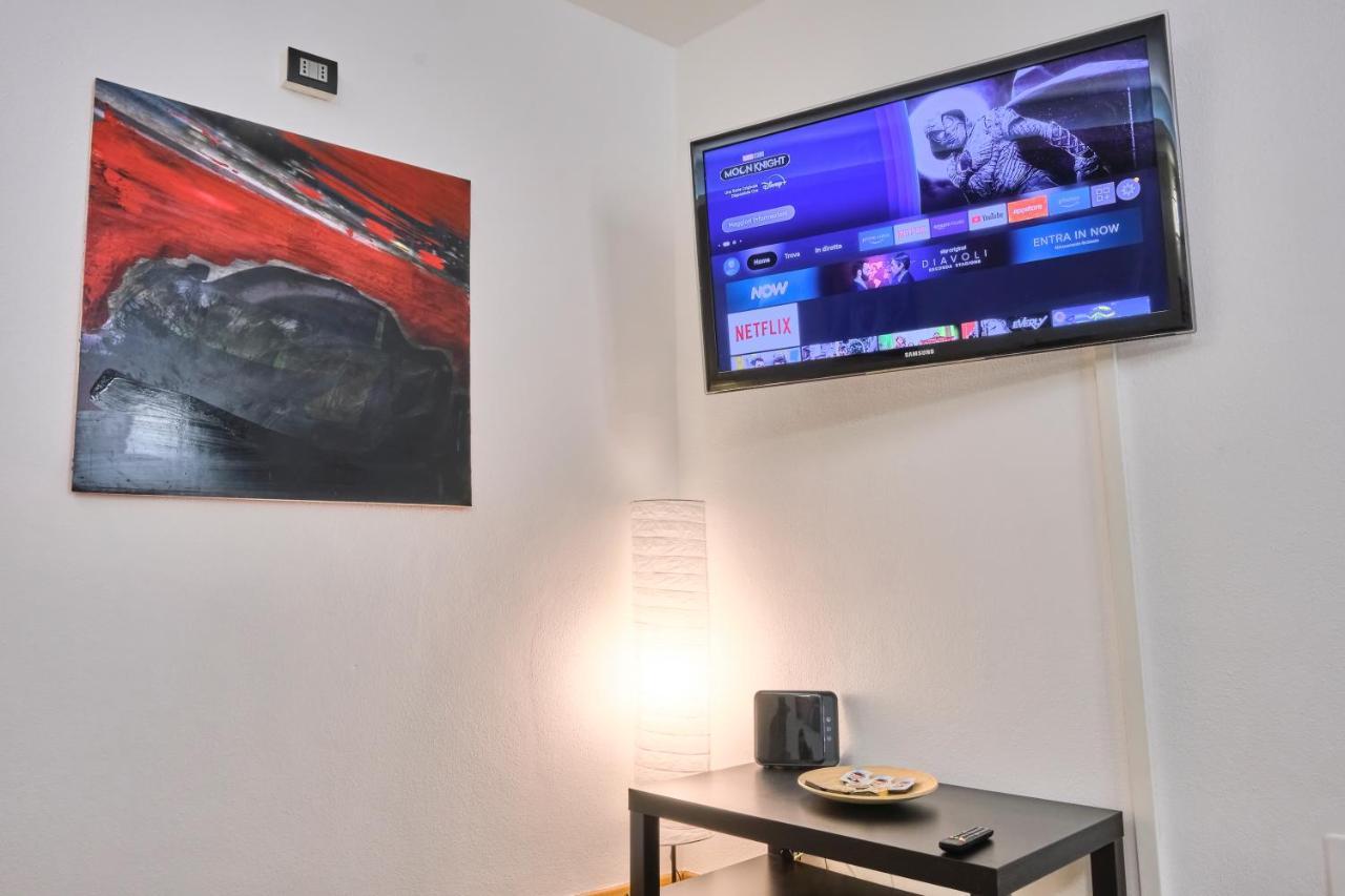 Centro-Lecco Romantico Appartamento Sul Lago Bagian luar foto