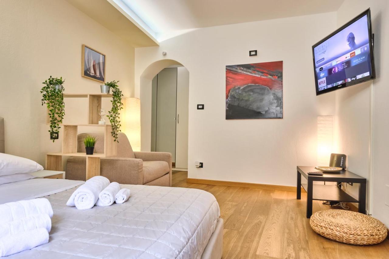 Centro-Lecco Romantico Appartamento Sul Lago Bagian luar foto