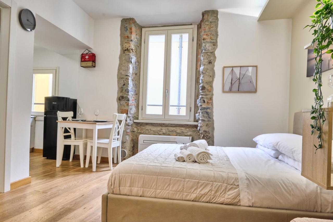 Centro-Lecco Romantico Appartamento Sul Lago Bagian luar foto